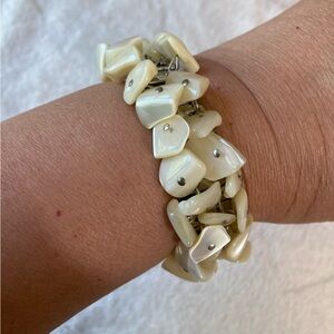 Vintage Shell‎ Expansion Bracelet